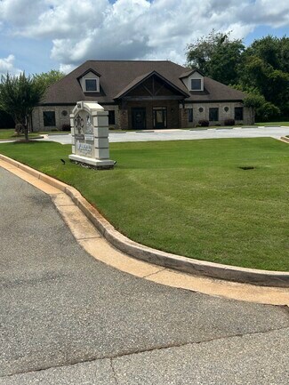 Plus de détails pour 128 Tommy Stalnaker Dr, Warner Robins, GA - Bureau à vendre