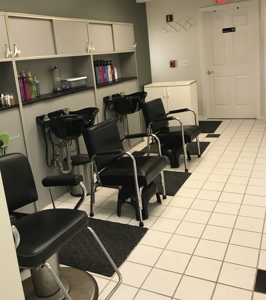 1390 Mendon Rd, Cumberland, RI for lease - Interior Photo - Image 2 of 21