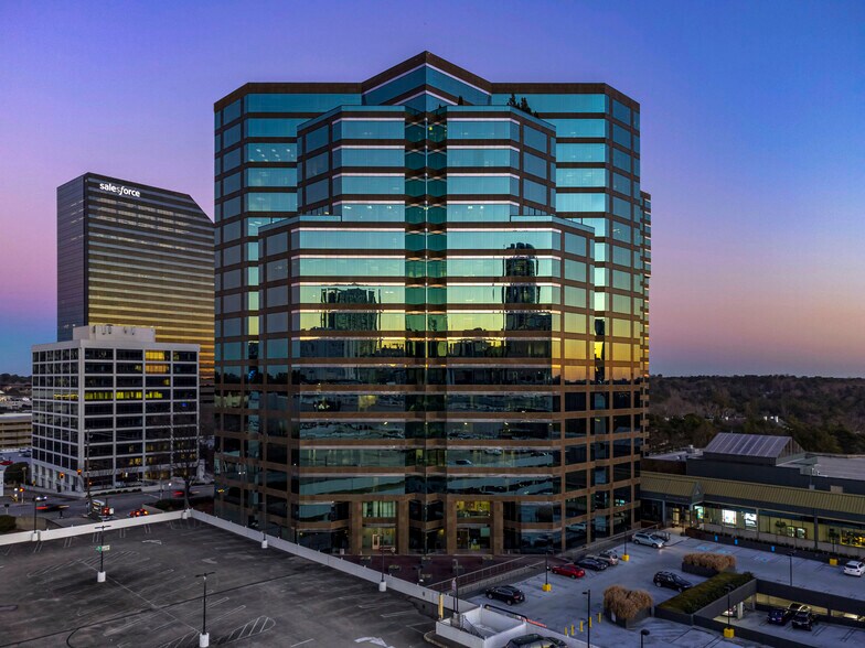 3399 Peachtree Rd NE, Atlanta, GA à louer - Photo du bâtiment - Image 1 de 75