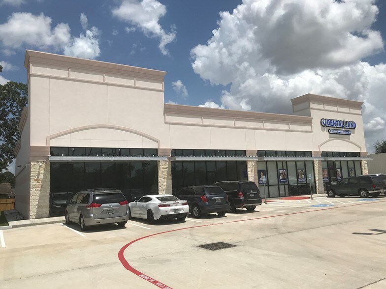 2525 Southmore Ave, Pasadena, TX à louer - Photo du bâtiment - Image 2 de 6