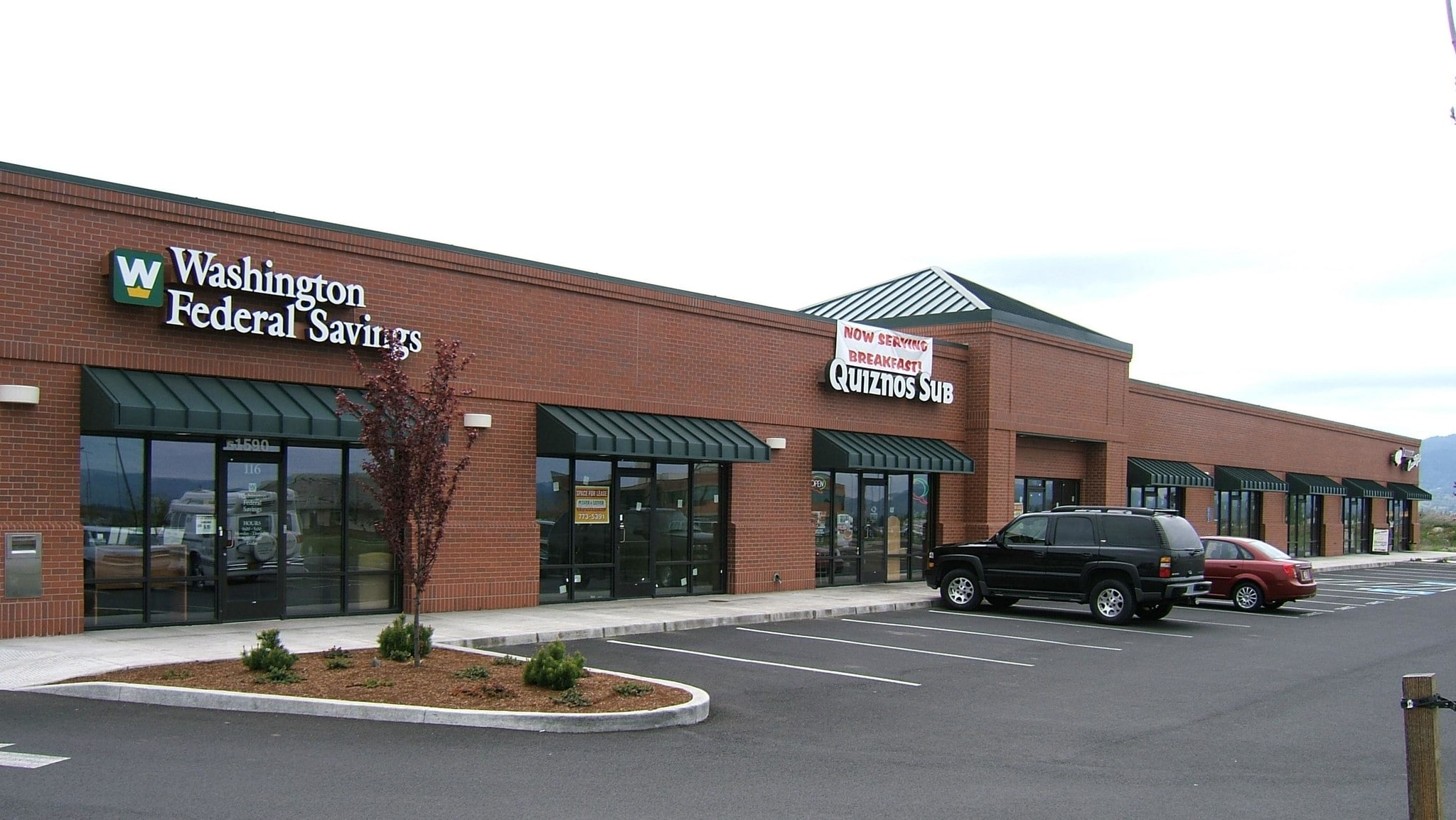 1590 Delta Waters Rd, Medford, OR for lease Primary Photo- Image 1 of 2