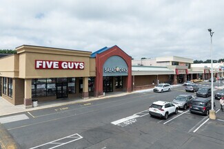 Plus de détails pour 95-105 E Street Rd, Feasterville Trevose, PA - Commerce de détail à louer