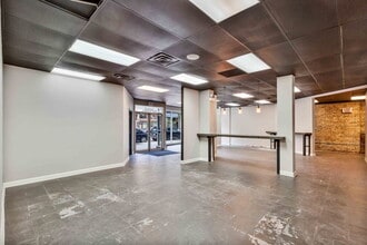 3045 N Greenview Ave, Chicago, IL for lease Interior Photo- Image 2 of 7
