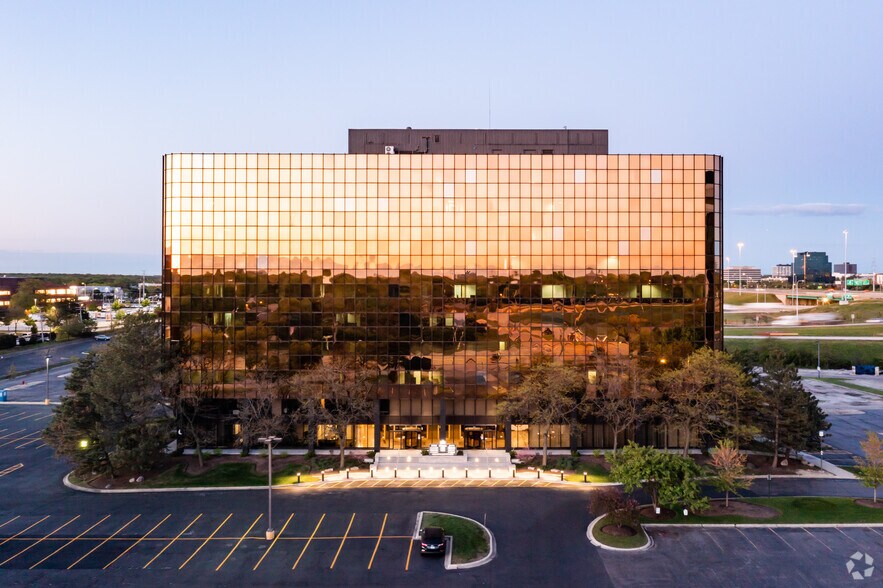 3601 Algonquin Rd, Rolling Meadows, IL à louer - Photo du bâtiment - Image 3 de 32