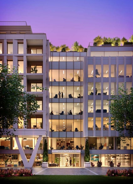 44 Clapham Common South Side, London for lease - Building Photo - Image 2 of 5