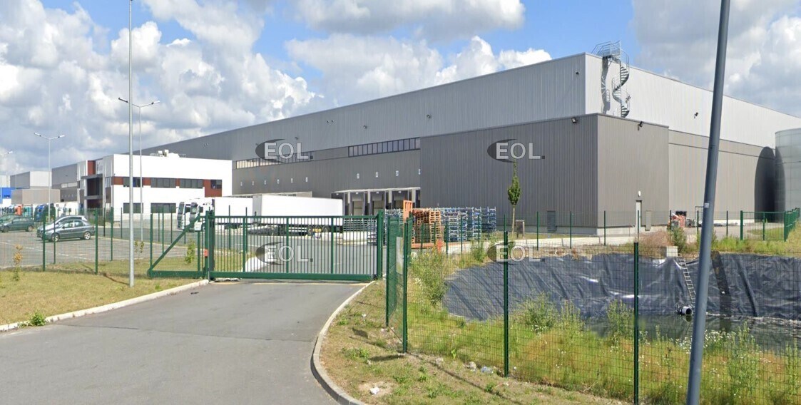 Industrial in Noyelles-Godault for lease Building Photo- Image 1 of 8