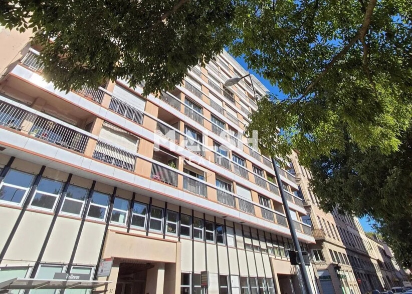 Office in Caluire-et-Cuire for sale - Building Photo - Image 1 of 7