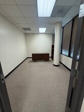 8121 Broadway St, Houston, TX à louer Photo intérieure- Image 2 de 8