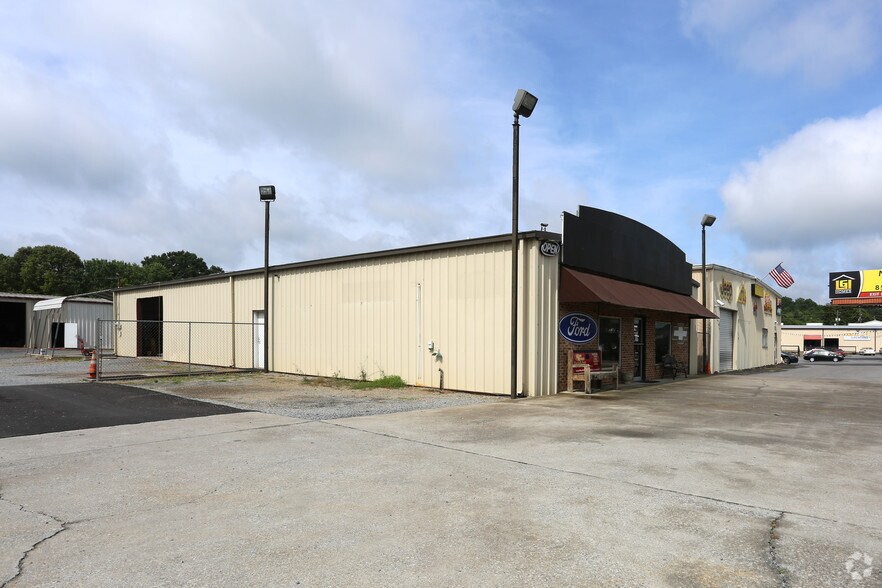 1321 Joe Frank Harris Pky SE, Cartersville, GA à vendre - Photo du bâtiment - Image 2 de 4
