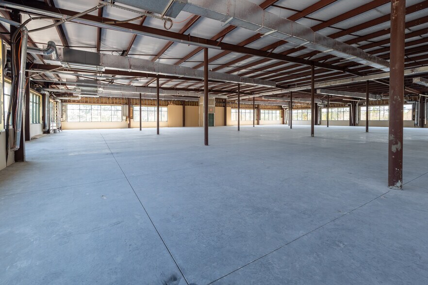 430 College Dr, Middleburg, FL à vendre - Photo intérieure - Image 3 de 7