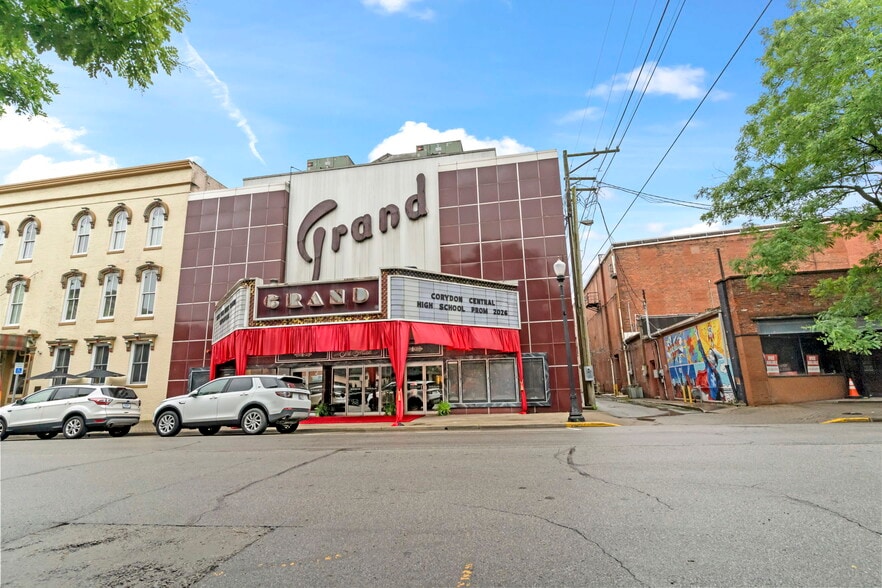 138 E Market St, New Albany, IN for sale - Building Photo - Image 3 of 84