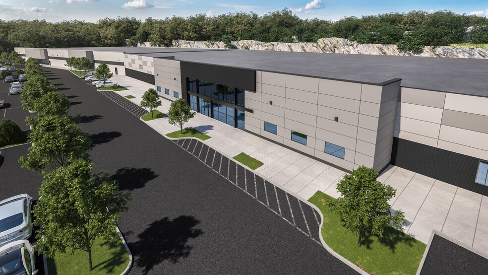 196 E Main St, Milford, MA for sale - Building Photo - Image 2 of 22