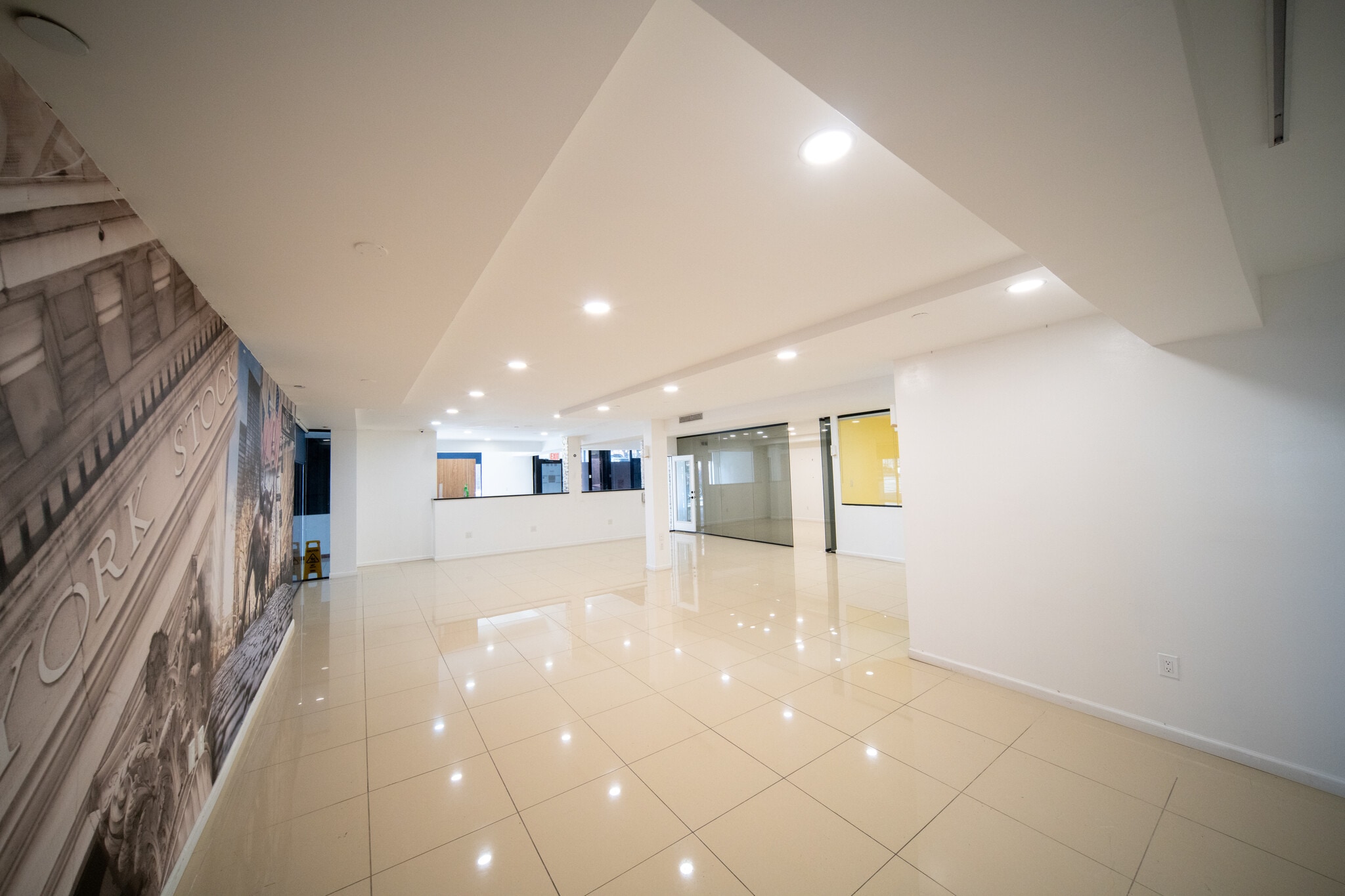 38-06 Greenpoint Ave, Long Island City, NY for lease Primary Photo- Image 1 of 15