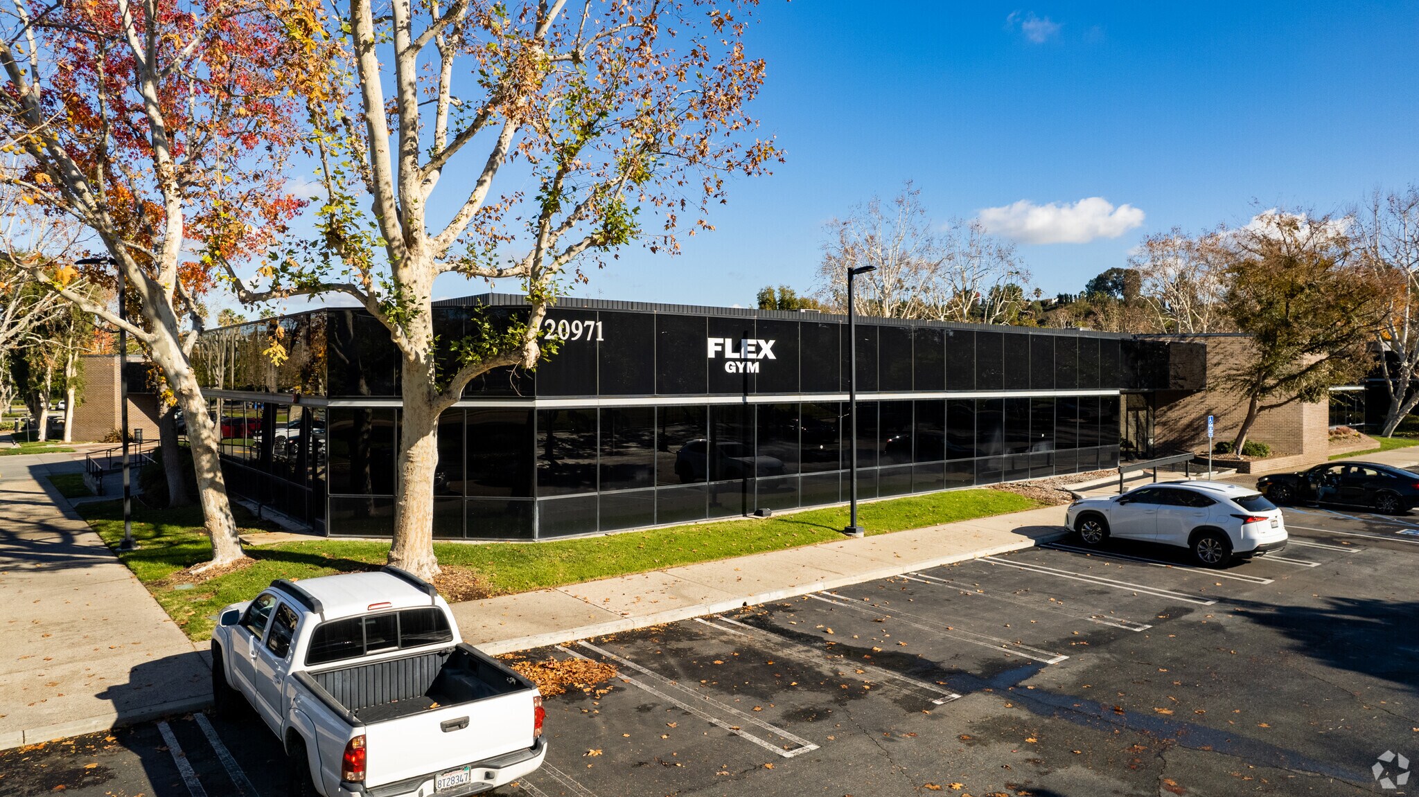 20971 Warner Center Ln, Woodland Hills, CA à vendre Photo principale- Image 1 de 6