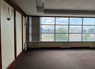 1 Royal Gate Blvd, Vaughan, ON for lease Interior Photo- Image 2 of 6