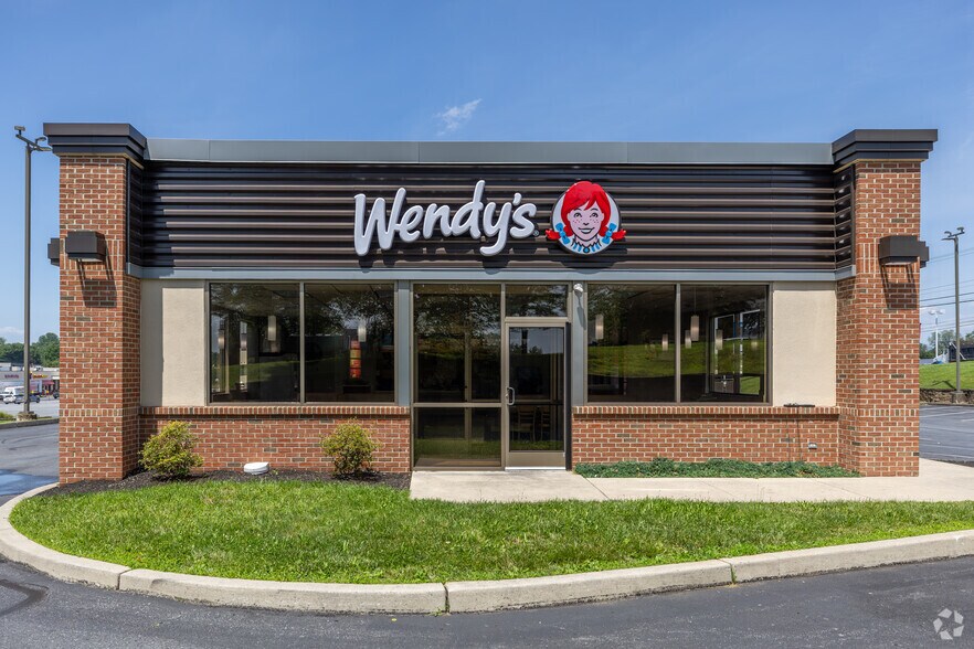 3390 Lehigh St, Allentown, PA à louer - Photo du bâtiment - Image 3 de 3