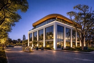 More details for 5550 Topanga Canyon Blvd, Woodland Hills, CA - Office for Lease
