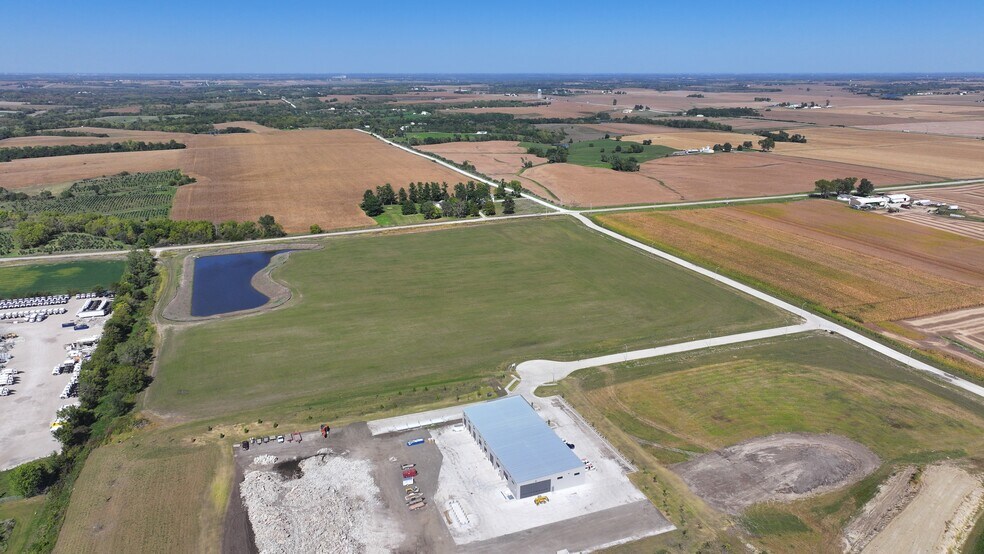 G36 Highway, Indianola, IA à vendre - Photo du bâtiment - Image 3 de 5