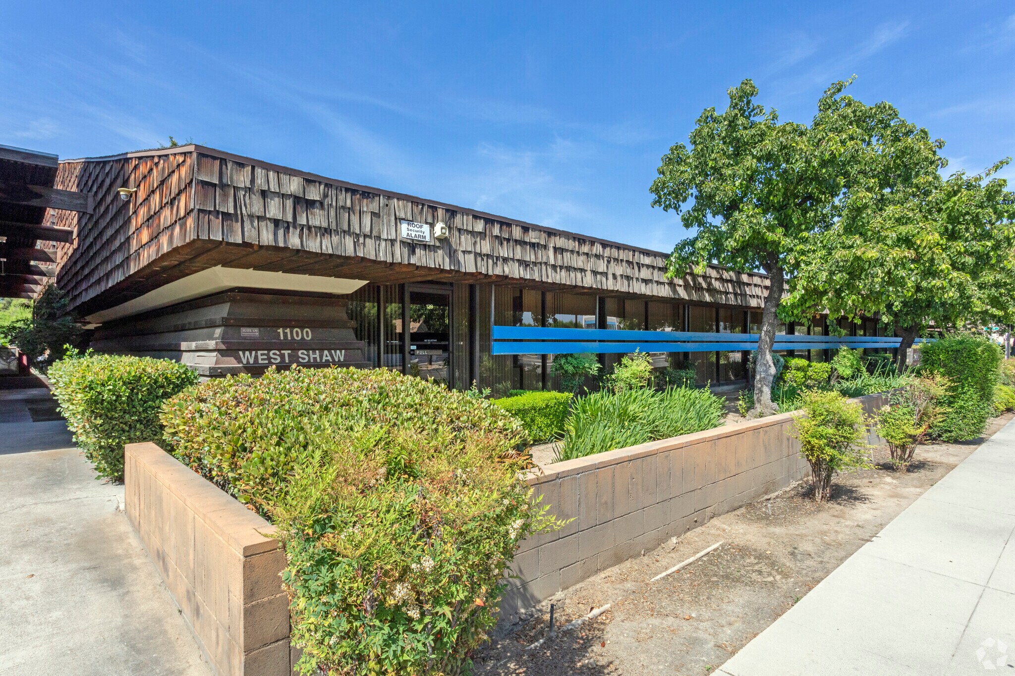 1100 W Shaw Ave, Fresno, CA à vendre Photo principale- Image 1 de 1