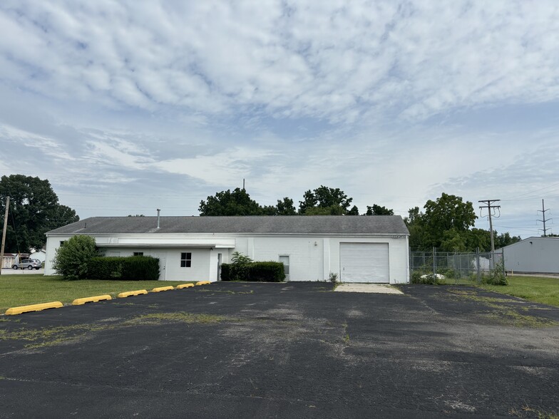 1004 W Auburn Dr, Auburn, IN à vendre - Photo principale - Image 1 de 1