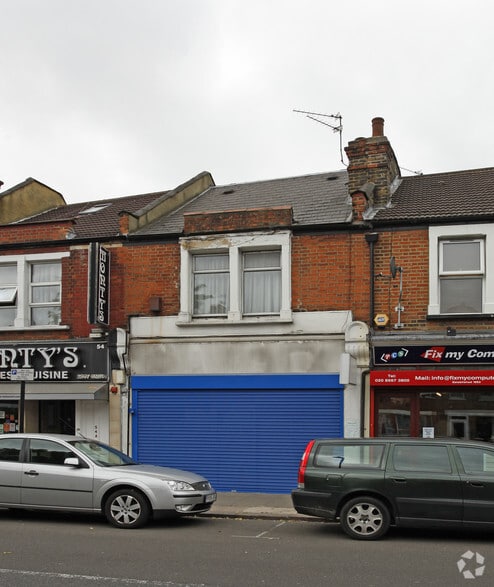 52 Northfield Ave, London for lease - Primary Photo - Image 1 of 3