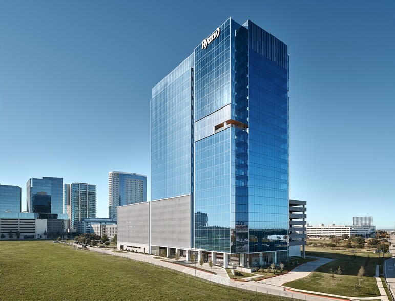 8101 Windrose Ave, Plano, TX for lease - Building Photo - Image 2 of 19