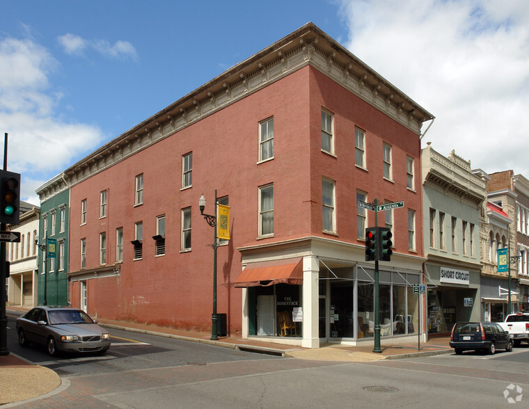 1 E Beverley St, Staunton, VA à vendre - Photo principale - Image 1 de 1