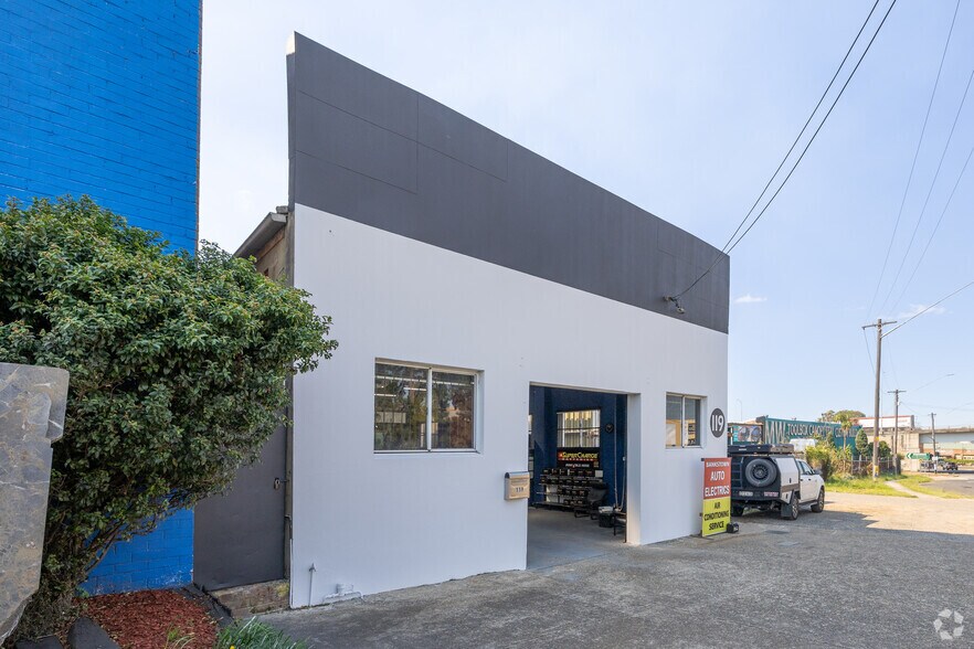 119 Canterbury Rd, Bankstown for sale - Primary Photo - Image 1 of 14