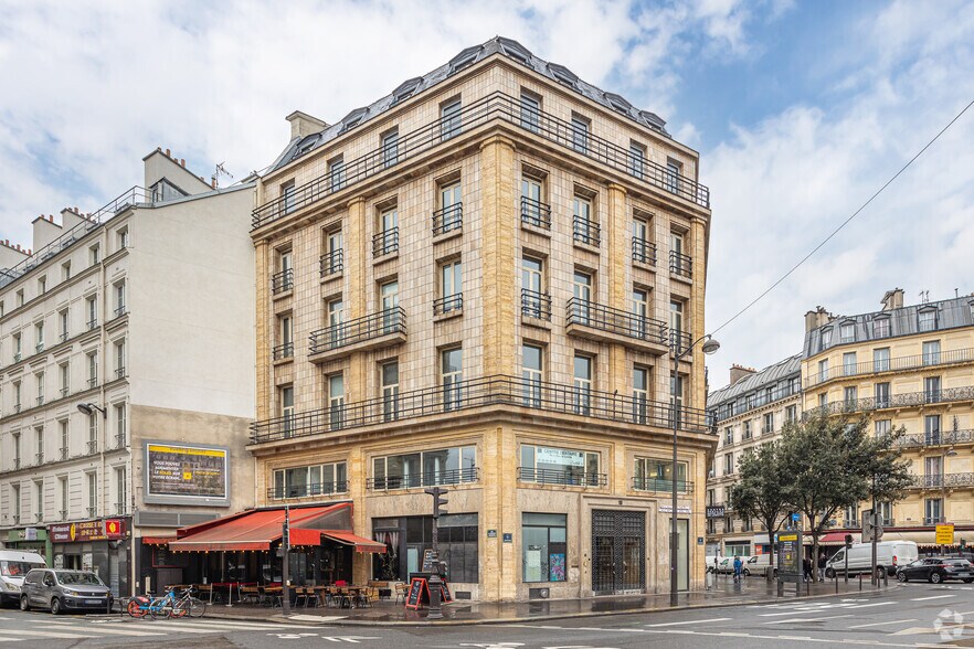 13 Place Kossuth, Paris for lease - Building Photo - Image 2 of 5