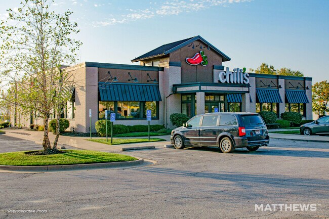 More details for 855 E Kemper Rd, Cincinnati, OH - Retail for Sale