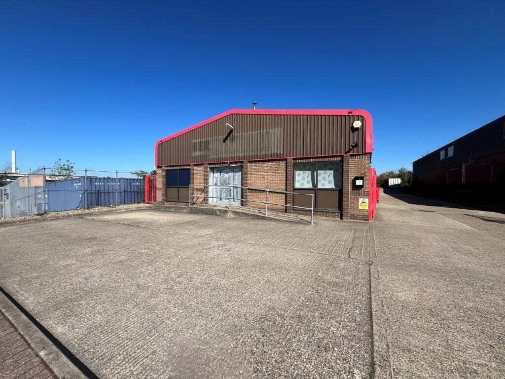Milner Rd, Sudbury for lease Primary Photo- Image 1 of 4
