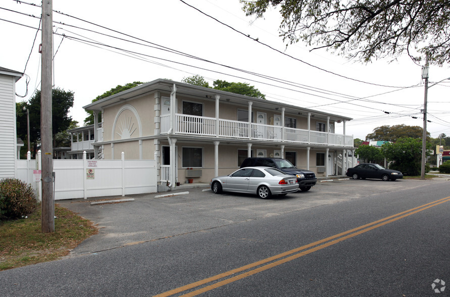 407 7th Ave S, Myrtle Beach, SC à vendre - Photo principale - Image 1 de 1