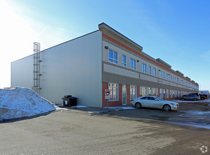 13135-13161 156th St NW, Edmonton, AB for sale - Primary Photo - Image 1 of 30