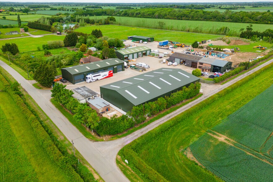 Brant Rd, Fulbeck à vendre - Photo du bâtiment - Image 2 de 15