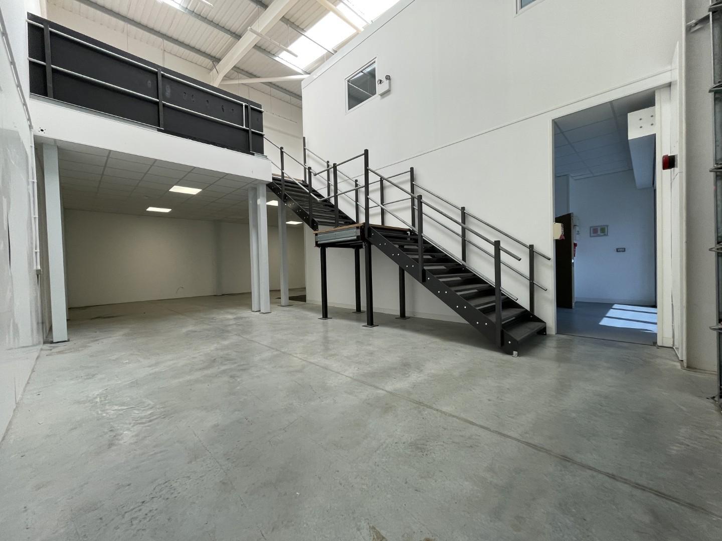 Carlton Rd, Ashford for lease Interior Photo- Image 1 of 5