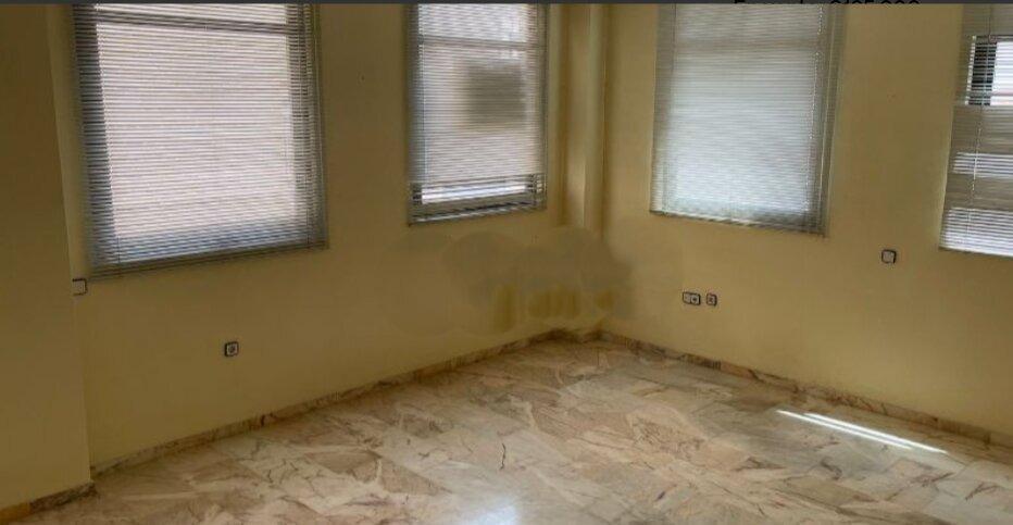 Bureau dans Cáceres, Cáceres à vendre - Photo du bâtiment - Image 3 de 13