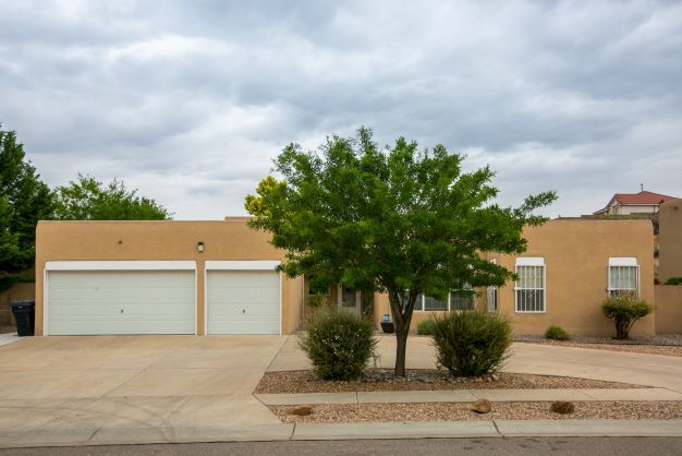10405 Los Suenos Ct NW, Albuquerque, NM for sale Primary Photo- Image 1 of 2