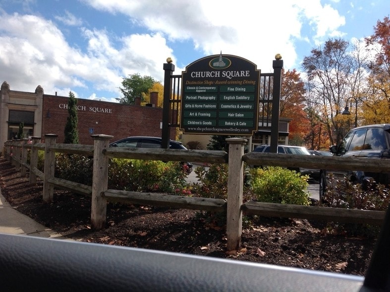 579 Washington St, Wellesley, MA for lease - Building Photo - Image 2 of 8