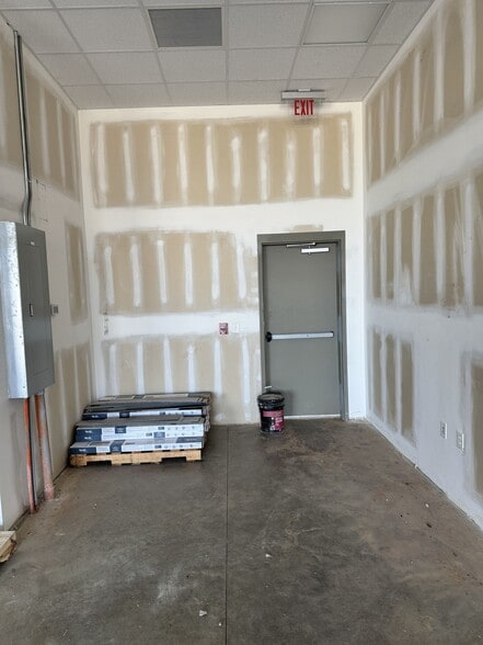 5246 Murfreesboro Rd, La Vergne, TN à louer - Photo du bâtiment - Image 3 de 10