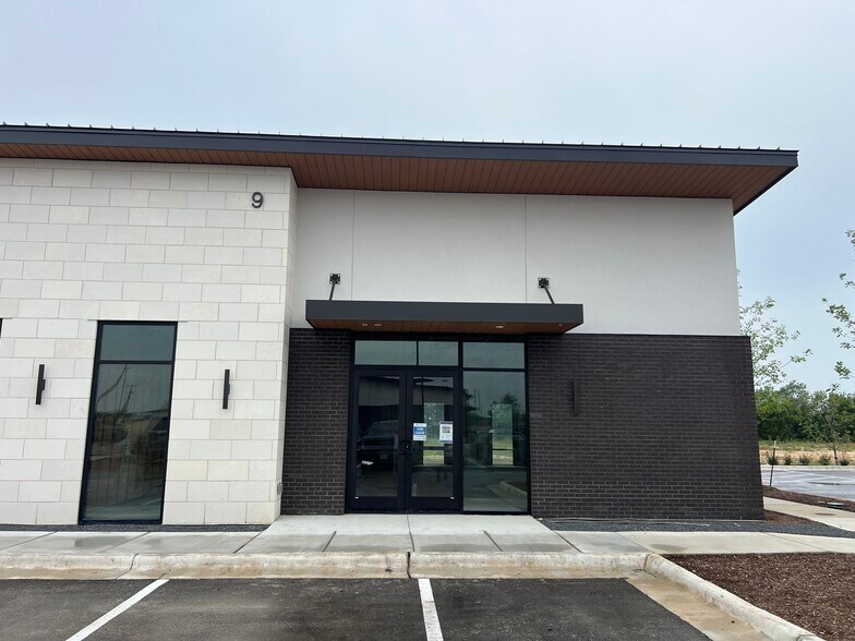 10861 183A Toll Rd, Leander, TX à louer - Photo du bâtiment - Image 3 de 3