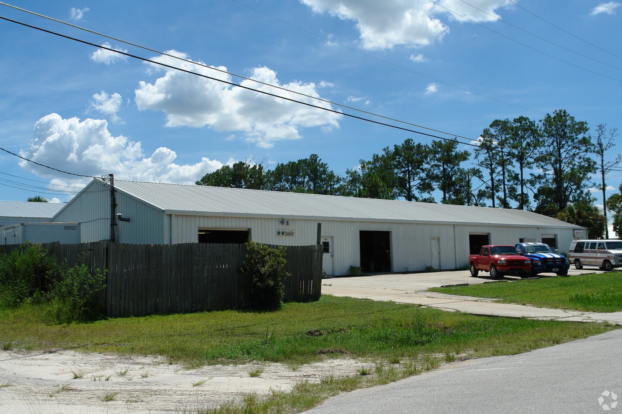 1380-1386 Saratoga St, Deland, FL à louer Photo principale- Image 1 de 3