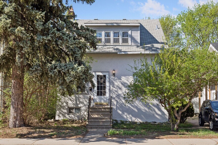 1919 Como Ave SE, Minneapolis, MN à vendre - Photo du bâtiment - Image 2 de 20