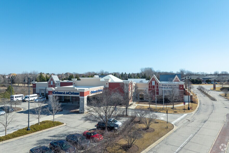 100 W Higgins Rd, South Barrington, IL à vendre - Photo du bâtiment - Image 3 de 9