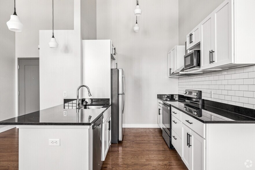 811-827 Court St, Utica, NY à louer - Photo intérieure - Image 3 de 23