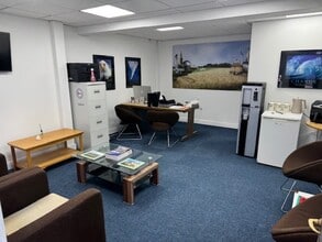 3-4 Trinity St, Dorchester for lease Interior Photo- Image 2 of 2