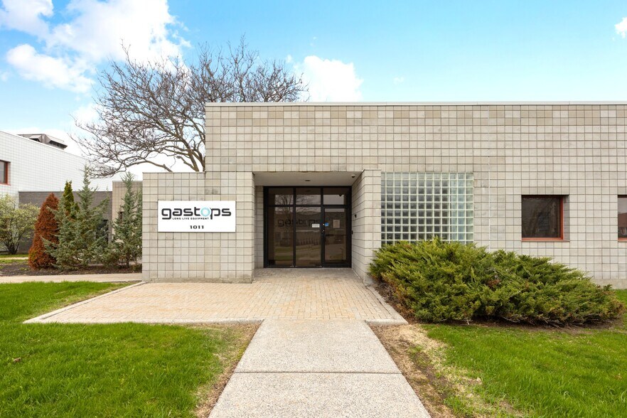 1011 Polytek St, Ottawa, ON à vendre - Photo du bâtiment - Image 3 de 25