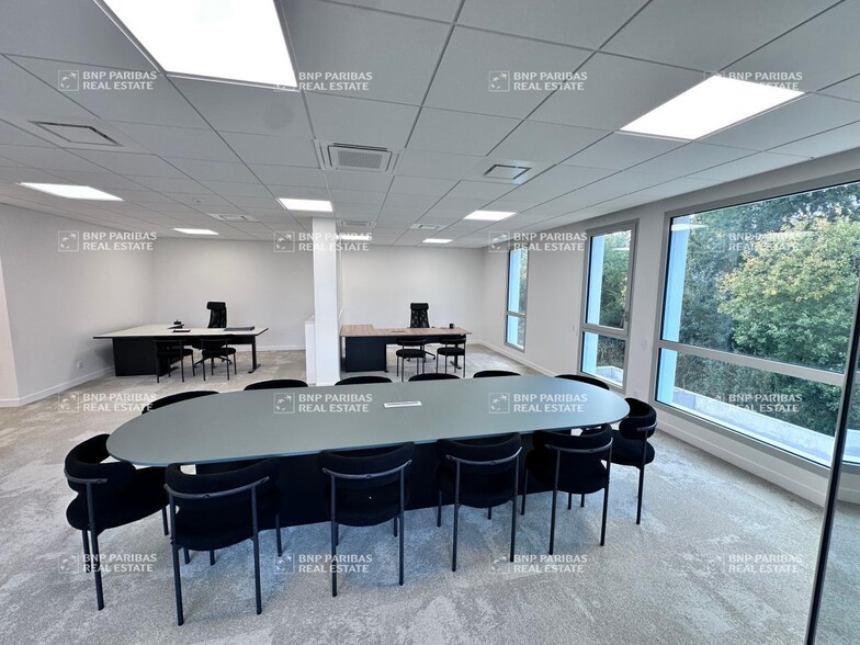 Retail in Serris for sale - Interior Photo - Image 3 of 7