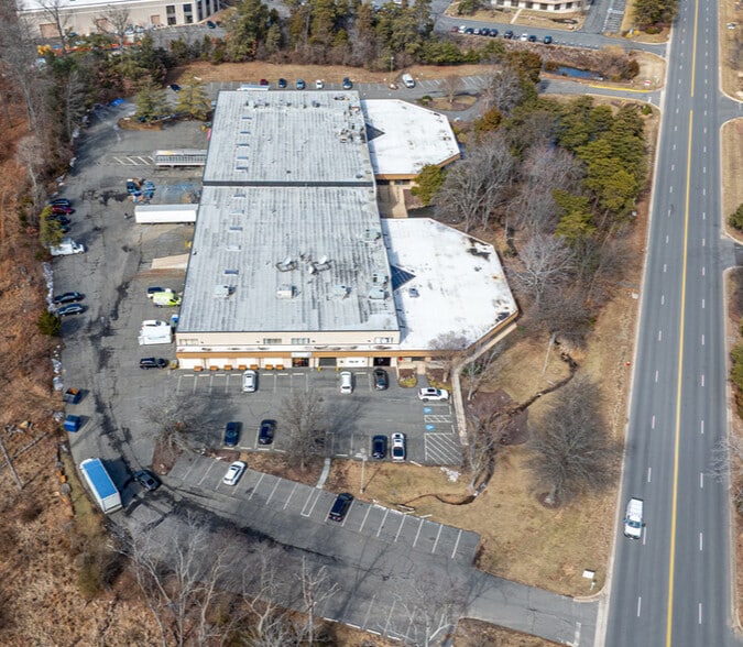 1-24 Export Dr, Sterling, VA for sale - Building Photo - Image 1 of 10