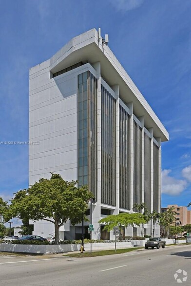 2600 SW 3rd Ave, Miami, FL à louer - Photo du b timent - Image 1 de 6