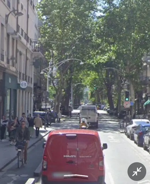 Commerce de détail dans Lyon à louer Photo du bâtiment- Image 1 de 2